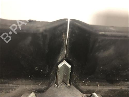 Used Grille Grille CITROËN C5 I (DC_) 2.2 HDi (DC4HXB, DC4HXE) (133 hp) 33580508 33580508