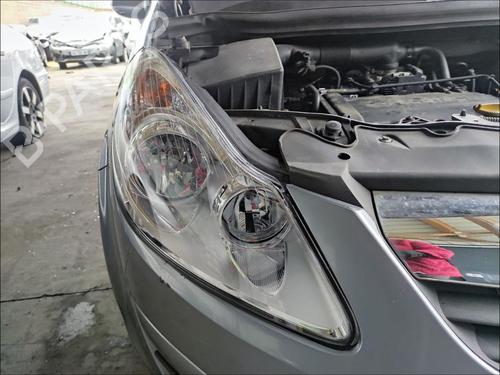Used Right headlight Right headlight OPEL CORSA D (S07) 1.2 (L08, L68) (80 hp) 33588369 33588369