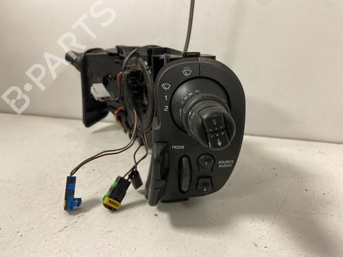Used Steering column stalk Steering column stalk 37256100 37256100
