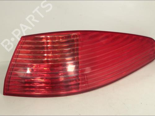 Used Right taillight Right taillight PEUGEOT 607 (9D, 9U) 2.2 HDi (133 hp) 33572908 33572908