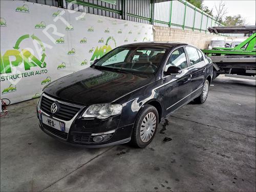 Used Engine control unit (ECU) Engine control unit (ECU) VW PASSAT B6 (3C2) 1.9 TDI (105 hp) 33582348 33582348