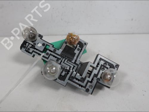 Lampeholder Lampeholder RENAULT LAGUNA III Grandtour (KT0/1) 2.0 dCi (KT01, KT08, KT09, KT0K, KT12, KT1D, KT1W) (150 hp) 33575200 33575200