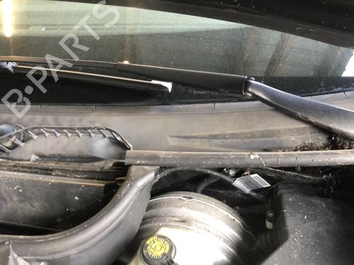 Used Front wiper motor Front wiper motor BMW X3 (E83) 2.0 d (150 hp) 33890420 33890420