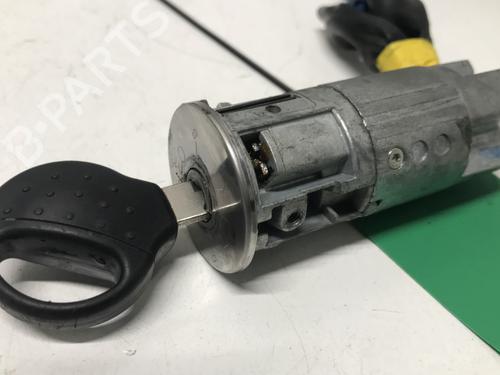 Used Ignition barrel Ignition barrel PEUGEOT 206 CC (2D) [2000-2008] 33601936 33601936