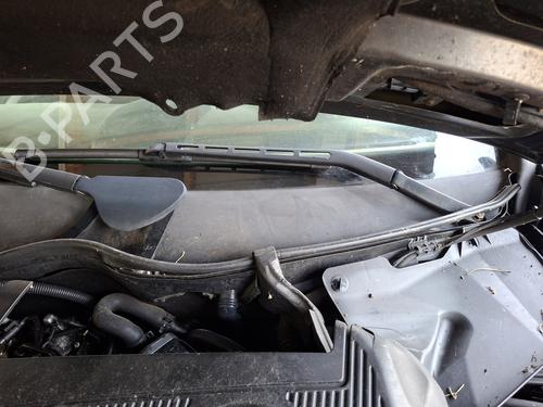 Used Front wiper motor Front wiper motor MERCEDES-BENZ CLK (C209) CLK 220 CDI (209.308) (136 hp) 36261128 36261128