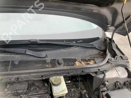 Used Front wiper motor Front wiper motor PEUGEOT 308 I (4A_, 4C_) [2007-2016] 33594195 33594195