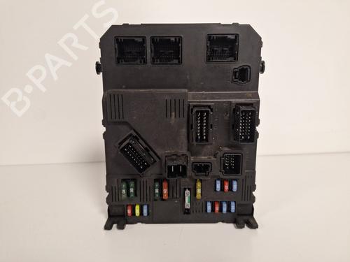 Used Fuse box Fuse box CITROËN XSARA PICASSO (N68) 2.0 HDi (90 hp) 33593142 33593142