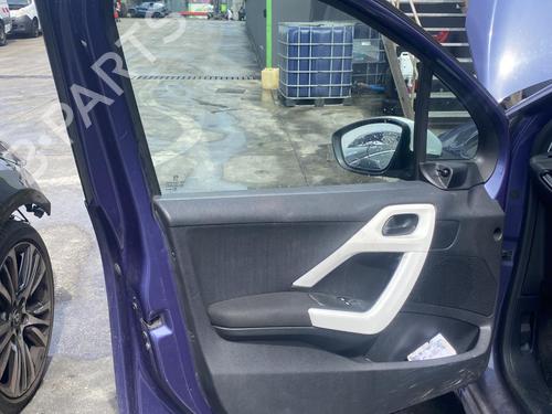 Used Front left window mechanism Front left window mechanism PEUGEOT 208 I (CA_, CC_) 1.0 VTi (68 hp) 35940403 35940403