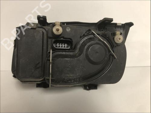 Used Right headlight Right headlight VW BORA Variant (1J6) 1.9 TDI (101 hp) 33579494 33579494