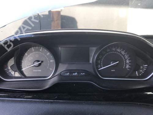 Used Instrument cluster Instrument cluster PEUGEOT 208 I (CA_, CC_) 1.2 VTi 68 / PureTech 68 (68 hp) 33597800 33597800
