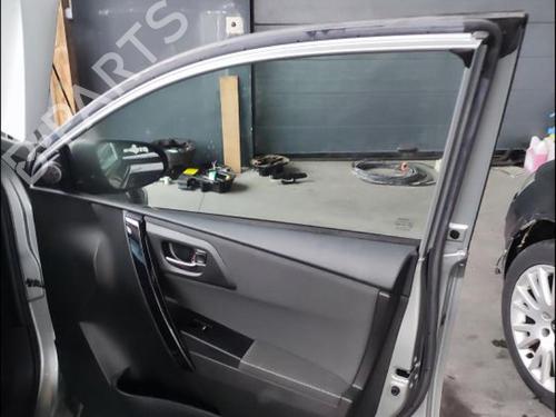 Used Front right window mechanism Front right window mechanism TOYOTA AURIS (_E18_) 1.2 (NRE185_, NRE185R) (116 hp) 33585213 33585213