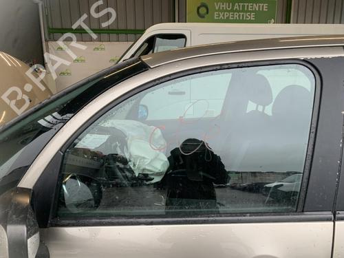 front-left-door-window-citroen-c3-picasso-sh_-2008-35912303 main image