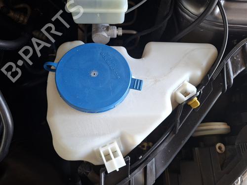 Used Windscreen washer tank Windscreen washer tank 37229821 37229821