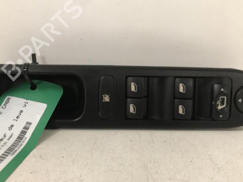 Used Left front window switch Left front window switch PEUGEOT 307 CC (3B) 1.6 16V (110 hp) 33773937 33773937