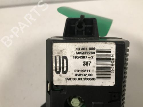 Used Display monitor Display monitor OPEL CORSA D (S07) 1.3 CDTI (L08, L68) (75 hp) 33598623 33598623