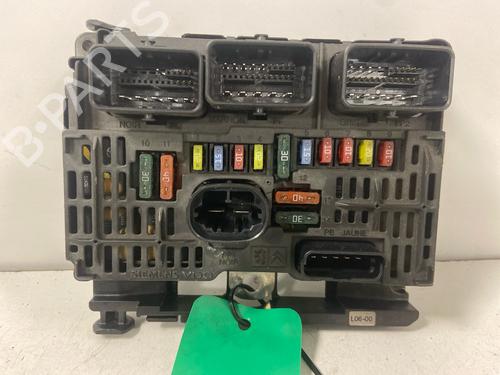 Fuse box CITROËN C5 II (RC_) 1.6 HDi (RC8HZB) | BP38941105E1 - Image 3