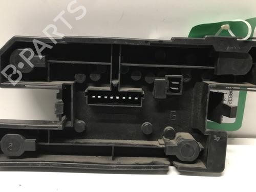 Lampeholder Lampeholder RENAULT CLIO I (B/C57_, 5/357_) 1.2 (B/C/S577) (54 hp) 33589611 33589611