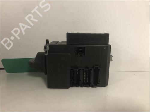 Used Headlight switch Headlight switch MERCEDES-BENZ A-CLASS (W168) A 160 (168.033, 168.133) (102 hp) 33581112 33581112