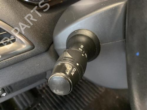 steering-column-stalk-renault-megane-iii-hatchback-bz01_-b3_-2008-33597860 main image