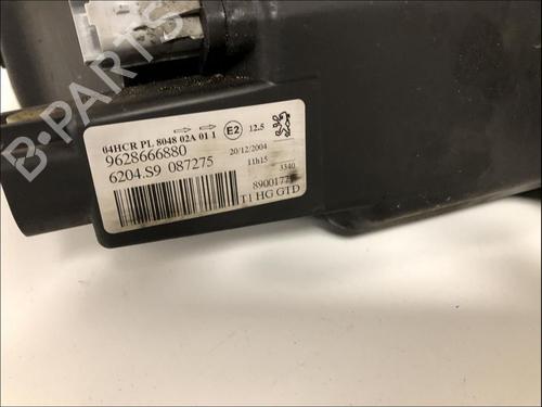 Used Left headlight Left headlight PEUGEOT 206 Hatchback (2A/C) [1998-2012] 33587502 33587502