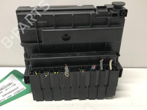 Used Fuse box Fuse box PEUGEOT 407 (6D_) 1.6 HDi 110 (6D9HZC, 6D9HYC) (109 hp) 33600358 33600358