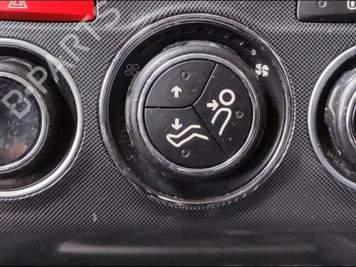 climate-control-citroen-c4-ii-nc_-2009-35907748 main image