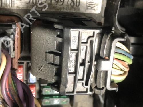 Fuse box CITROËN C3 Picasso (SH_) | BP35914706E1 - Image 2