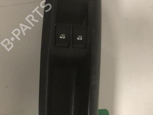 Used Left front window switch Left front window switch RENAULT CLIO II (BB_, CB_) [1998-2016] 33598677 33598677