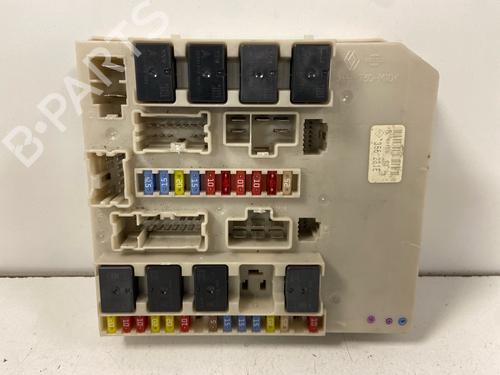 Used Fuse box Fuse box 37255337 37255337