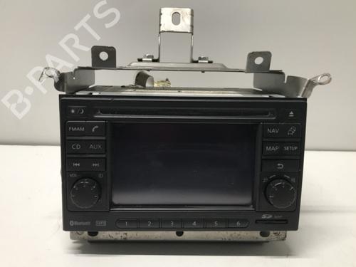 Used Radio Radio NISSAN MICRA III (K12) 1.2 16V (65 hp) 33587775 33587775