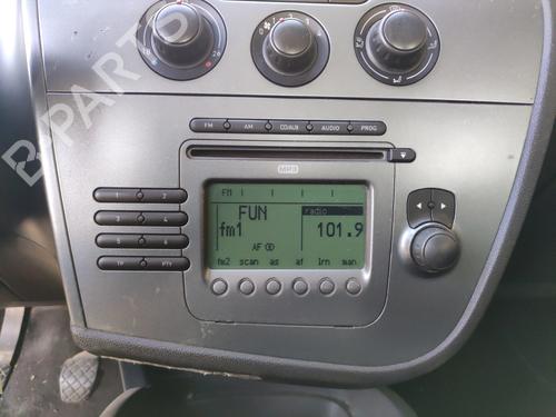 radio-seat-leon-1p1-2005-2006-2007-2008-2009-2010-2011-2012-2013-35911174 main image
