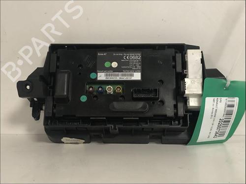 radio-renault-megane-iii-hatchback-bz01_-b3_-2008-33577332 main image