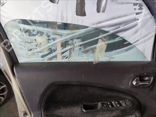 front-left-door-window-citroen-c3-picasso-sh_-2008-35907850 main image