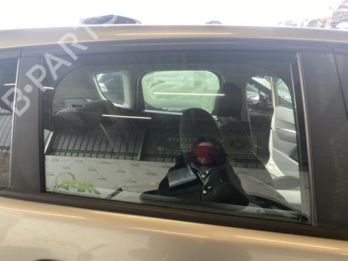 Used Rear right door window Rear right door window 37255620 37255620