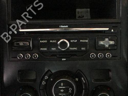 Used Radio Radio PEUGEOT 5008 (0U_, 0E_) 1.6 HDi (112 hp) 33598107 33598107