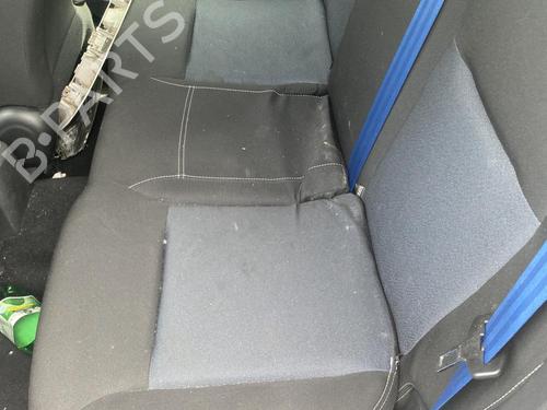 Sæde Bagtil Sæde Bagtil PEUGEOT 208 I (CA_, CC_) 1.0 VTi (68 hp) 35940409 35940409