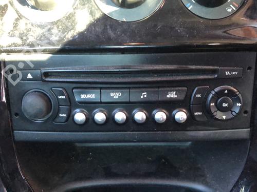Used Radio Radio CITROËN C3 II (SC_) 1.4 (73 hp) 36579076 36579076
