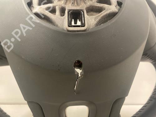 steering-wheel-renault-megane-iii-hatchback-bz01_-b3_-2008-33754407 main image