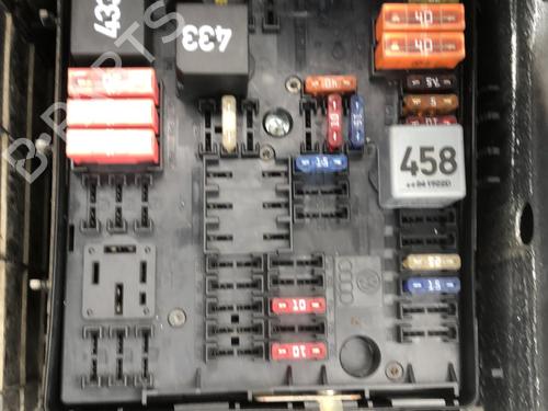 Caja reles / fusibles Caja reles / fusibles VW TOURAN (1T1, 1T2) 1.6 FSI (115 hp) 33653412 33653412