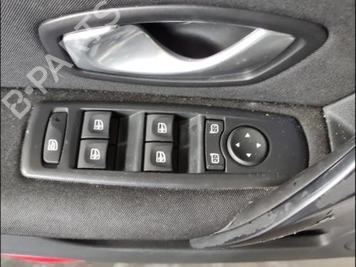 Used Left front window switch Left front window switch RENAULT LAGUNA III (BT0/1) 2.0 dCi (BT07, BT0J, BT14, BT1A, BT1S) (131 hp) 36575867 36575867