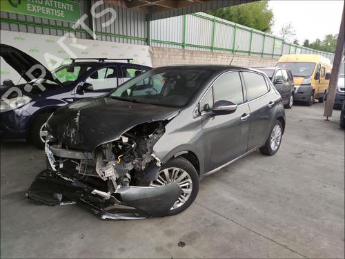 Used Rear axle Rear axle PEUGEOT 208 I (CA_, CC_) 1.4 HDi (68 hp) 33587533 33587533