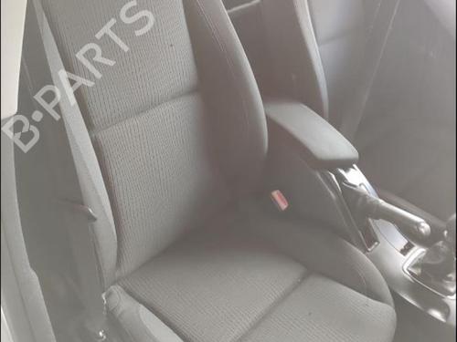 Setesett Setesett RENAULT LAGUNA III (BT0/1) 2.0 dCi (BT07, BT0J, BT14, BT1A, BT1S) (131 hp) 33590535 33590535