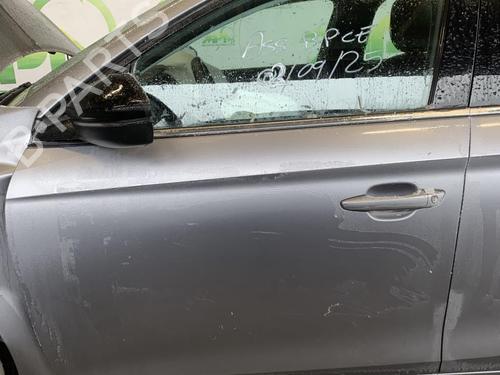 Used Left front door Left front door OPEL CORSA F (P2JO) 1.2 (68) (101 hp) 33596988 33596988