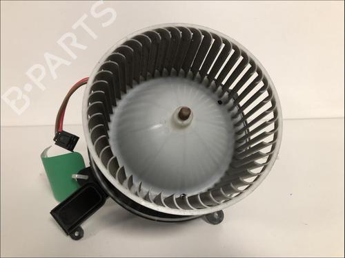 Used Heater blower motor Heater blower motor MERCEDES-BENZ V-CLASS (W447) V 220 CDI / d (447.811, 447.813, 447.815) (163 hp) 33587683 33587683