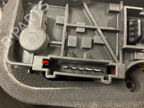 Left taillight SMART FORTWO Coupe (451) 1.0 Turbo (451.332) | BP38427063C34 - Image 2