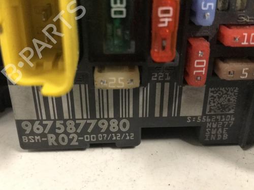 Used Fuse box Fuse box PEUGEOT 3008 I MPV (0U_) 1.6 HDi (114 hp) 33599983 33599983