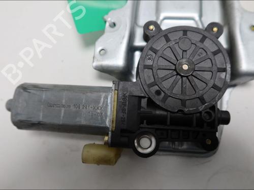 Used Front right window mechanism Front right window mechanism TOYOTA YARIS (_P1_) [1999-2005] 33577864 33577864