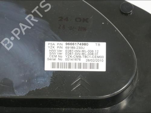 Used Instrument cluster Instrument cluster PEUGEOT 5008 (0U_, 0E_) 1.6 HDi (110 hp) 33573382 33573382