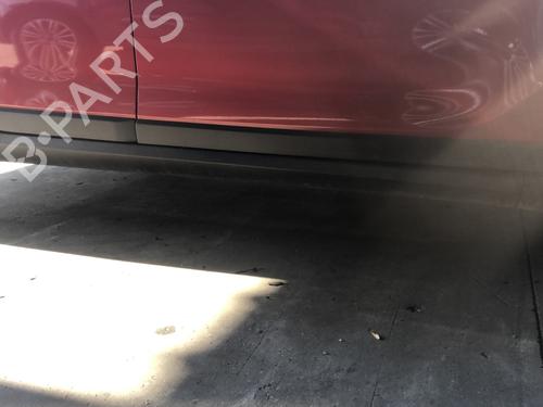 Used Right sideskirt Right sideskirt PEUGEOT 2008 I (CU_) 1.2 THP 110 / PureTech 110 (110 hp) 33603866 33603866