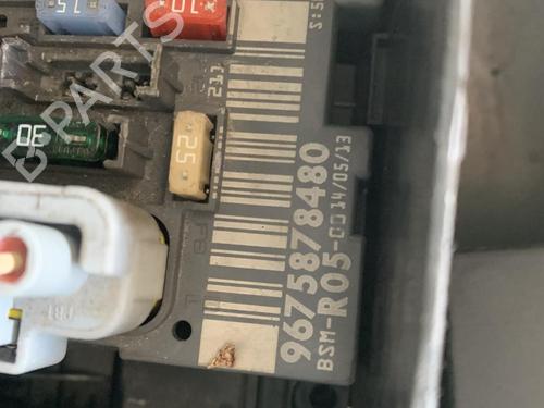 Used Fuse box Fuse box PEUGEOT 308 SW I (4E_, 4H_) 1.6 HDi (112 hp) 35911530 35911530